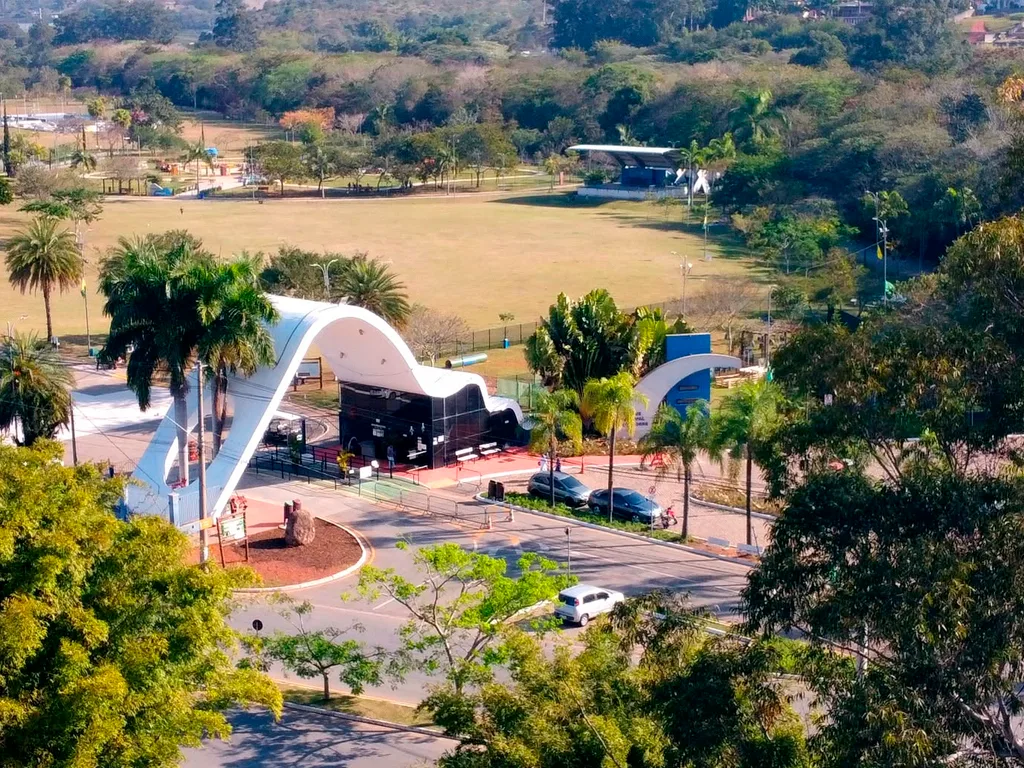 Parque da Juventude em Itatiba visto do alto